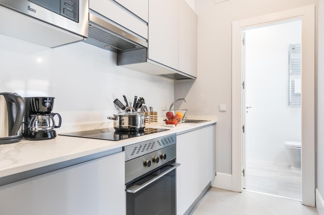 Feelathome San Marcos Apartments Madrid Bagian luar foto